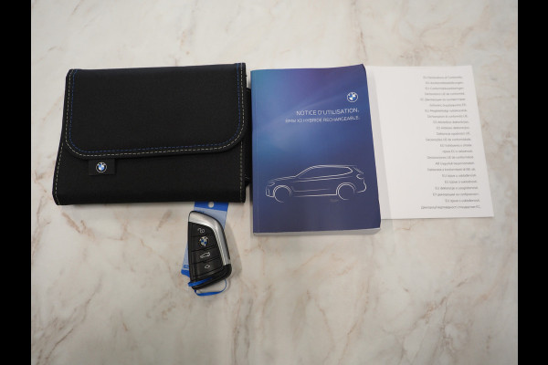 BMW X3 xDrive30e LCI 292PK | Leder | Sportstoelen | Zwarte Hemel | Camera | DAB | Carplay