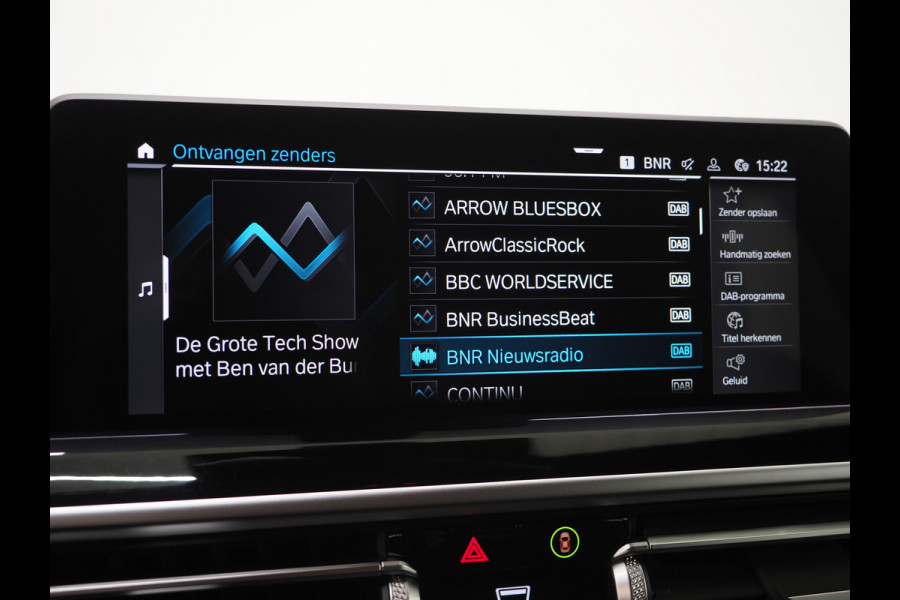 BMW X3 xDrive30e LCI 292PK | Leder | Sportstoelen | Zwarte Hemel | Camera | DAB | Carplay