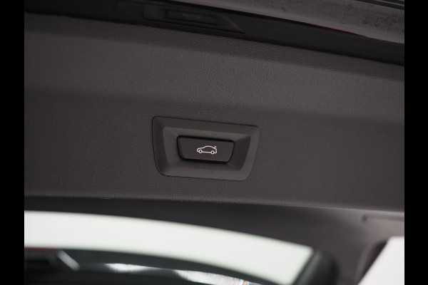 BMW X3 xDrive30e LCI 292PK | Leder | Sportstoelen | Zwarte Hemel | Camera | DAB | Carplay