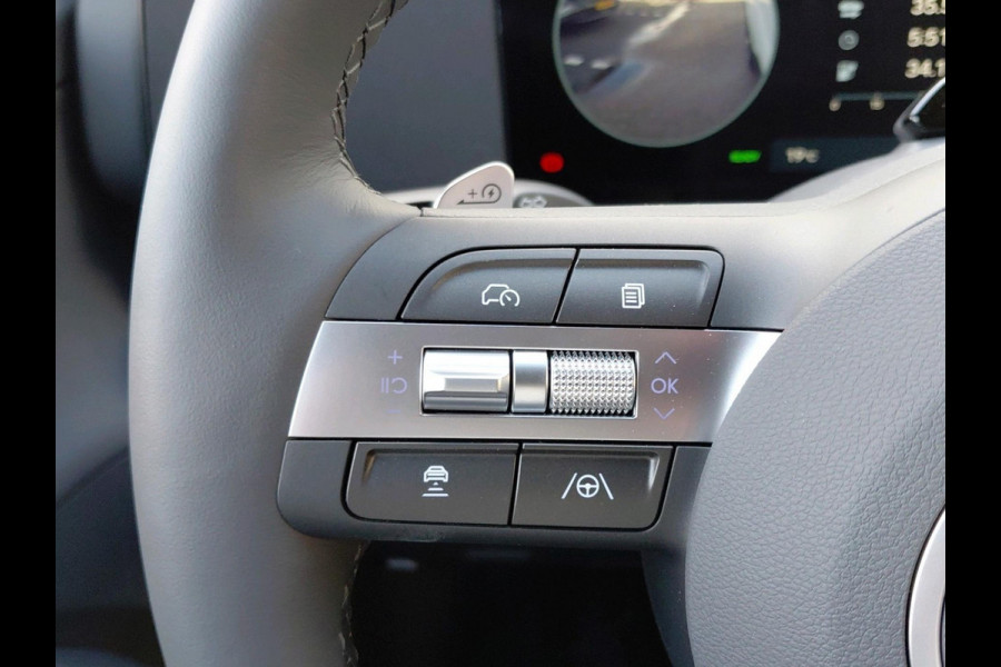 Hyundai KONA ELECTRIC Premium 65.4 kWh VAN: €47.185 VOOR: €40.685