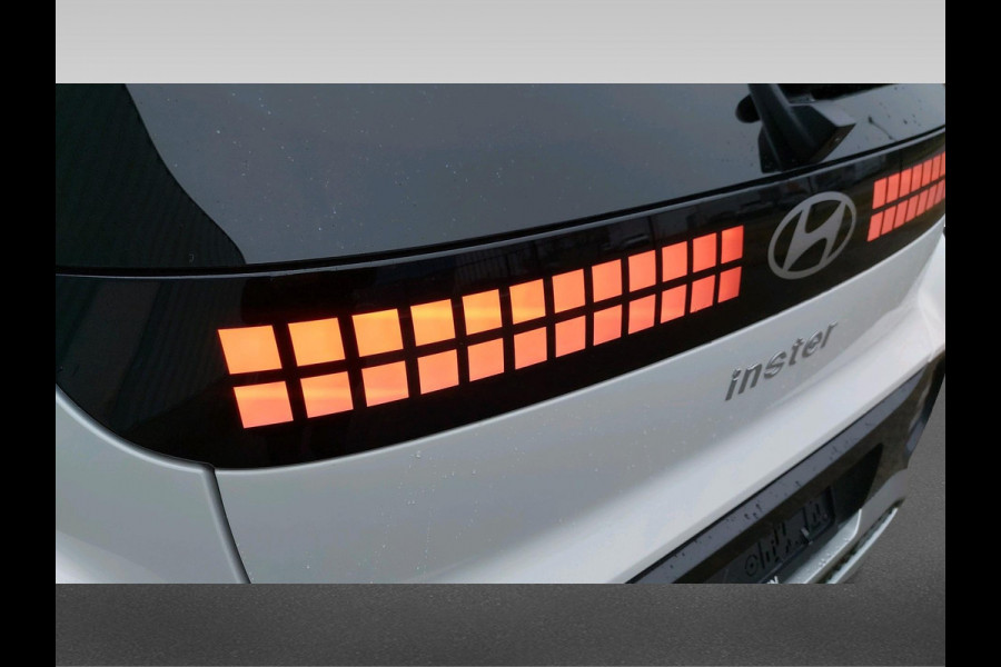 Hyundai Inster Evolve 49 kWh VAN: €29.615 VOOR: €25.115