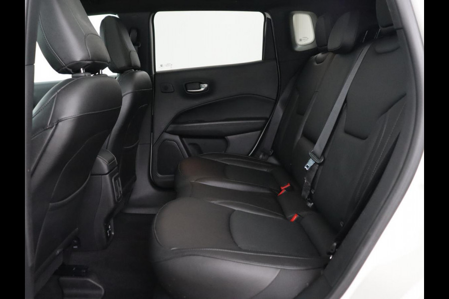 Jeep Compass 4xe 240 Plug-in Hybrid Electric S | Panoramadak | Leder | Stoelverwarming | Carplay | Camera | Navigatie | Keyless