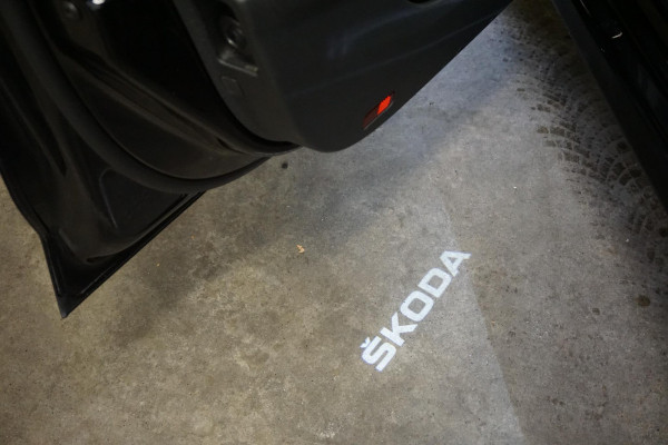 Škoda Octavia 1.0 TSI Business Edition Plus/Trekhaak/Leer/ 100%-Dealeronderhouden.