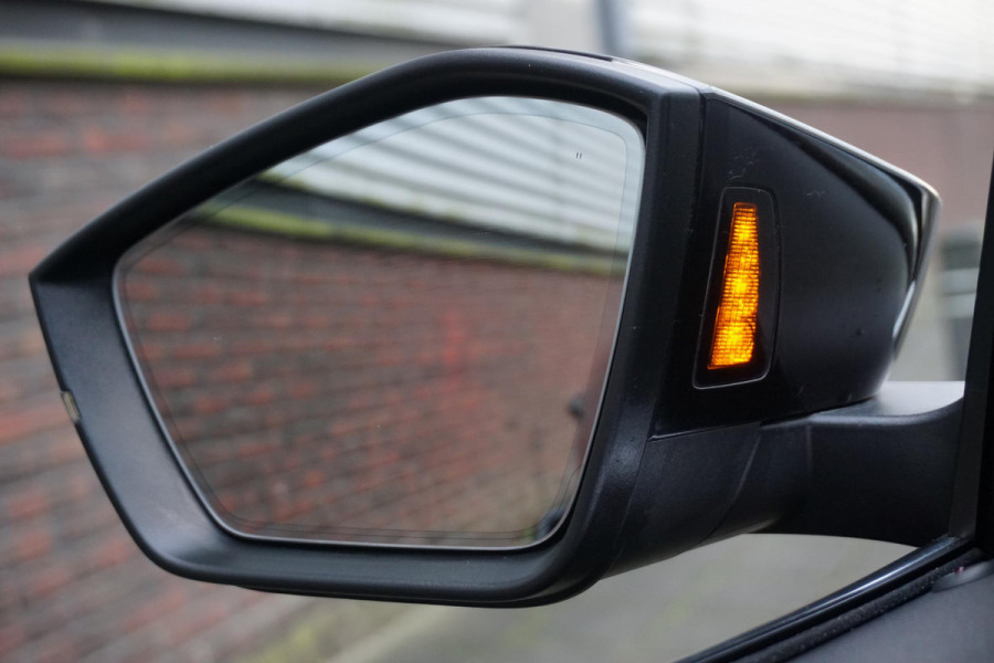 Škoda Octavia 1.0 TSI Business Edition Plus/Trekhaak/Leer/ 100%-Dealeronderhouden.