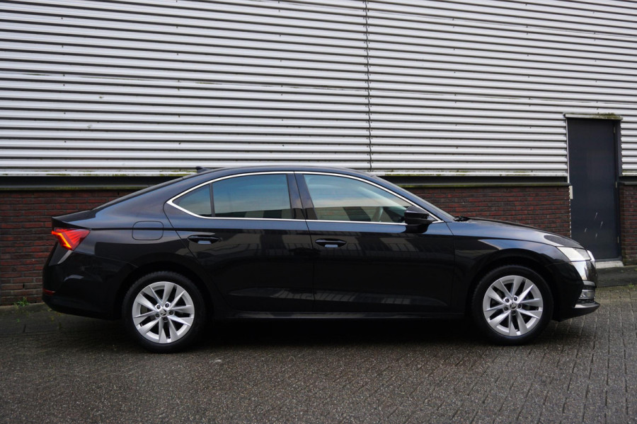 Škoda Octavia 1.0 TSI Business Edition Plus/Trekhaak/Leer/ 100%-Dealeronderhouden.