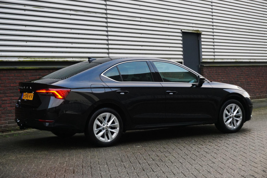 Škoda Octavia 1.0 TSI Business Edition Plus/Trekhaak/Leer/ 100%-Dealeronderhouden.