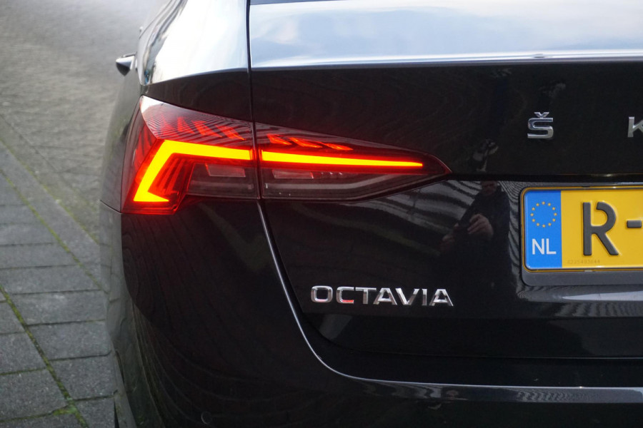 Škoda Octavia 1.0 TSI Business Edition Plus/Trekhaak/Leer/ 100%-Dealeronderhouden.