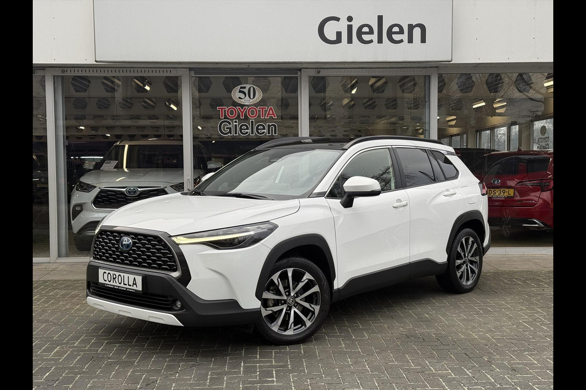 Toyota Corolla Cross 2.0 Hybrid AWD Style | Trekhaak, Panoramadak, Dodehoekherkenning, 18 inch, Parkeersensoren, Stoel + Stuurverwarming, 4X4