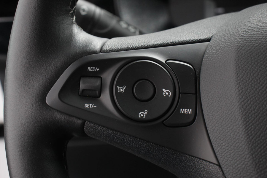 Opel Corsa 1.2 Turbo 102pk GS Line | Navigatie | Apple Carplay/Android Auto | Airco | Cruise Control | Lichtmetalen velgen | Digitaal Dashboard | Sportstoelen