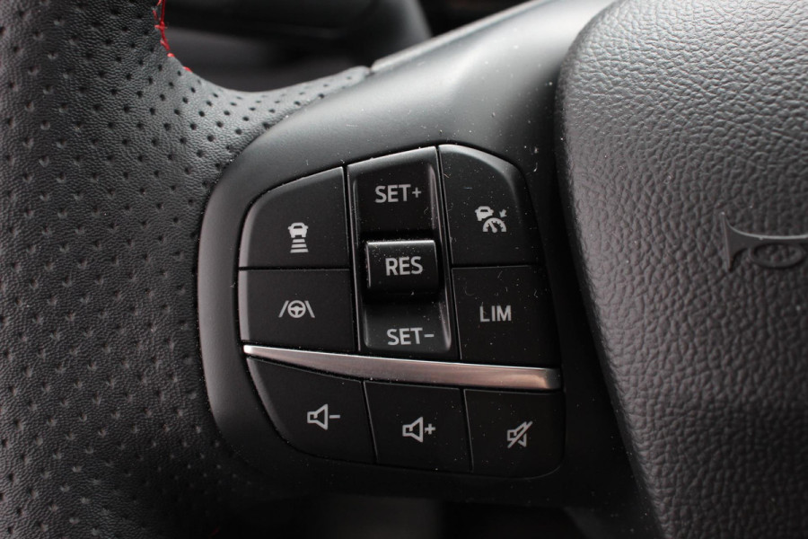 Ford Kuga 2.5 PHEV 225pk ST-Line X | Navigatie | Apple Carplay/Android Auto | Parkeersensoren | Camera | Adaptive Cruise Control | Blind Spot Assist | Elektrische achterklep | Stoel-en stuurverwarming | Park Assist | LED-koplampen | Elektrische bestuurdersstoel