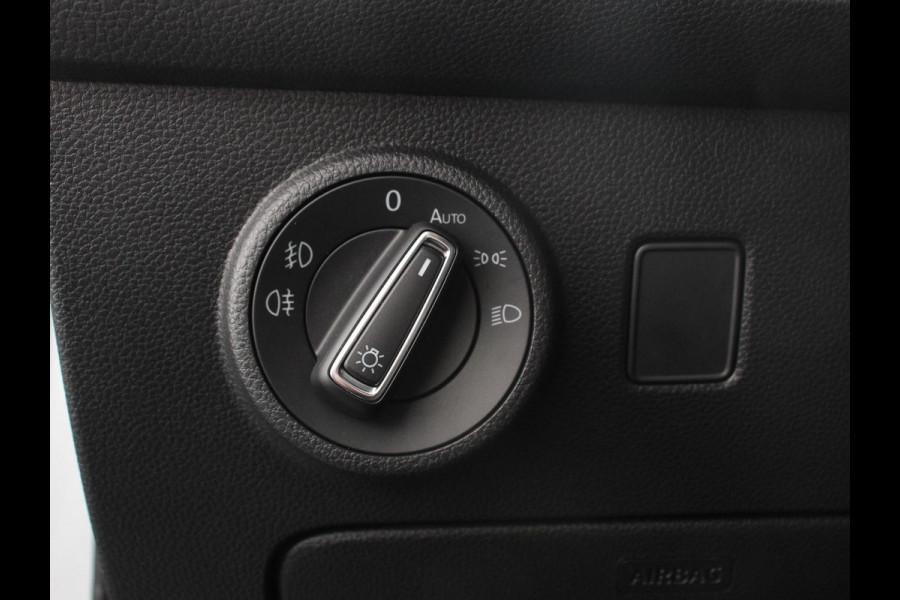 Seat Ateca 1.5 TSI 150pk Automaat Xperience | Navigatie | Apple Carplay / Android Auto | Camera | Parkeersensoren | Stoel-en stuurverwarming | Ledverlichting | Getinte ramen | Climate Control