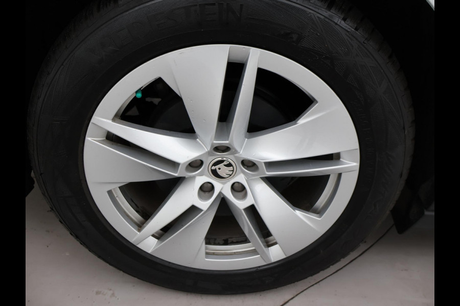 Škoda ENYAQ iV 80 + CAMERA | ADAPTIVE CRUISE | SFEERVERLICHTING | CARPLAY | STUURVERW.