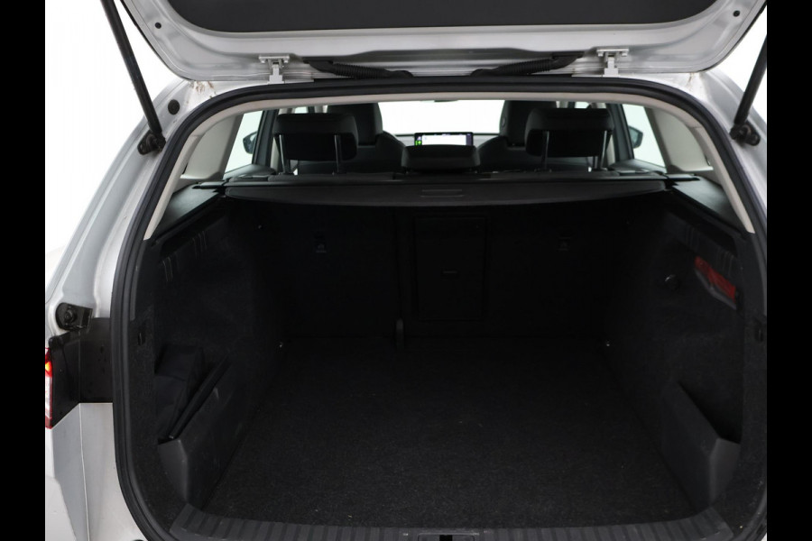 Škoda ENYAQ iV 80 + CAMERA | ADAPTIVE CRUISE | SFEERVERLICHTING | CARPLAY | STUURVERW.