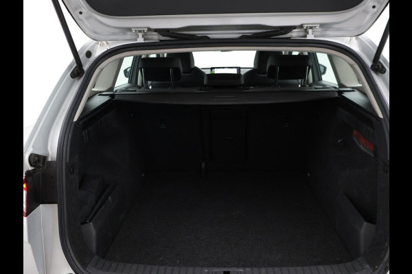 Škoda ENYAQ iV 80 + CAMERA | ADAPTIVE CRUISE | SFEERVERLICHTING | CARPLAY | STUURVERW.