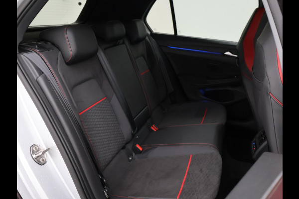 Volkswagen Golf 8 2.0 TSI GTI CLUBSPORT 300 PK MILLTEK | PANORAMA | HARMAN/KARDON | SFEERVERL. | CAMERA