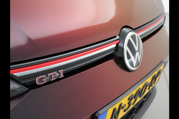 Volkswagen Golf 8 2.0 TSI GTI CLUBSPORT 300 PK MILLTEK | PANORAMA | HARMAN/KARDON | SFEERVERL. | CAMERA