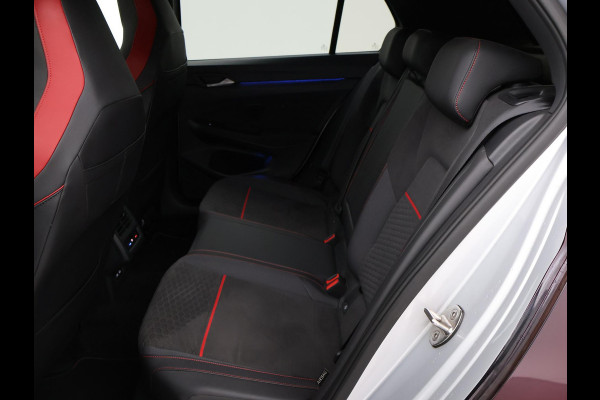 Volkswagen Golf 8 2.0 TSI GTI CLUBSPORT 300 PK MILLTEK | PANORAMA | HARMAN/KARDON | SFEERVERL. | CAMERA