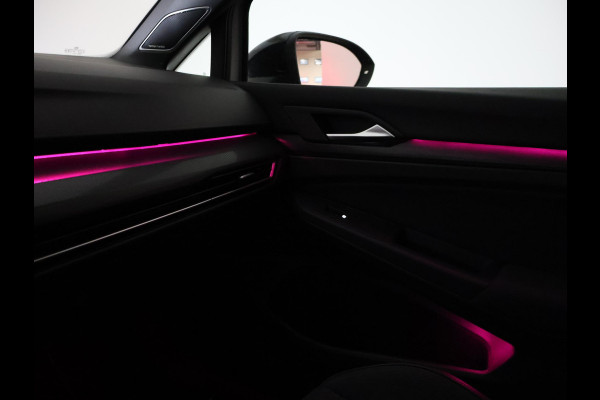 Volkswagen Golf 8 2.0 TSI GTI CLUBSPORT 300 PK MILLTEK | PANORAMA | HARMAN/KARDON | SFEERVERL. | CAMERA