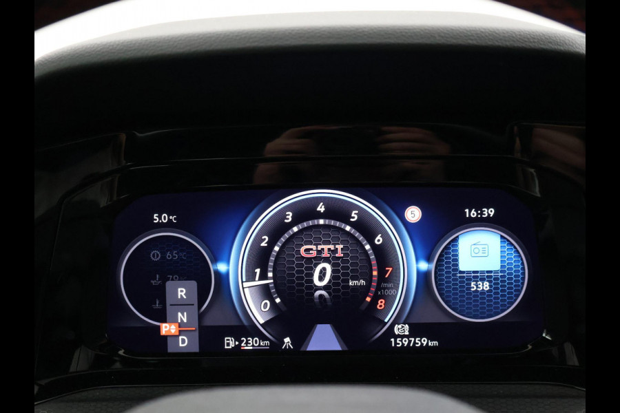 Volkswagen Golf 8 2.0 TSI GTI CLUBSPORT 300 PK MILLTEK | PANORAMA | HARMAN/KARDON | SFEERVERL. | CAMERA