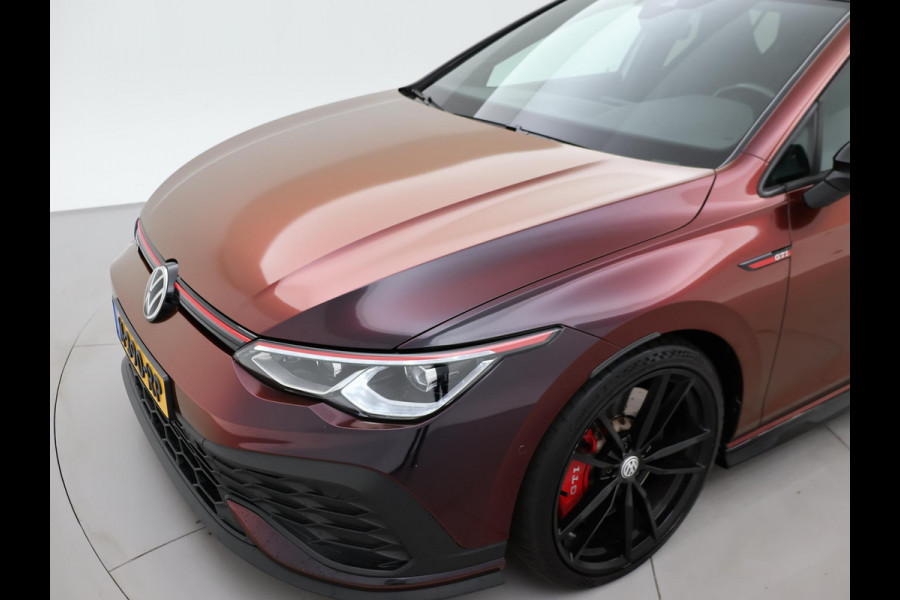 Volkswagen Golf 8 2.0 TSI GTI CLUBSPORT 300 PK MILLTEK | PANORAMA | HARMAN/KARDON | SFEERVERL. | CAMERA
