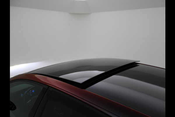 Volkswagen Golf 8 2.0 TSI GTI CLUBSPORT 300 PK MILLTEK | PANORAMA | HARMAN/KARDON | SFEERVERL. | CAMERA