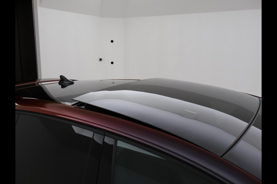 Volkswagen Golf 8 2.0 TSI GTI CLUBSPORT 300 PK MILLTEK | PANORAMA | HARMAN/KARDON | SFEERVERL. | CAMERA