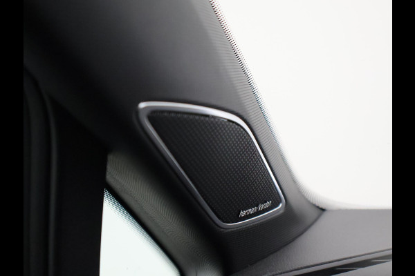 Volkswagen Golf 8 2.0 TSI GTI CLUBSPORT 300 PK MILLTEK | PANORAMA | HARMAN/KARDON | SFEERVERL. | CAMERA