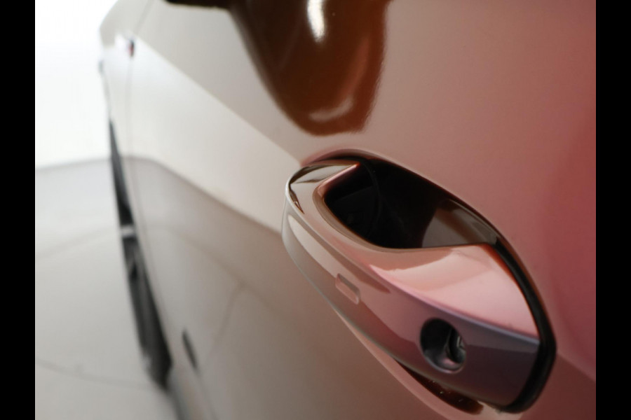 Volkswagen Golf 8 2.0 TSI GTI CLUBSPORT 300 PK MILLTEK | PANORAMA | HARMAN/KARDON | SFEERVERL. | CAMERA