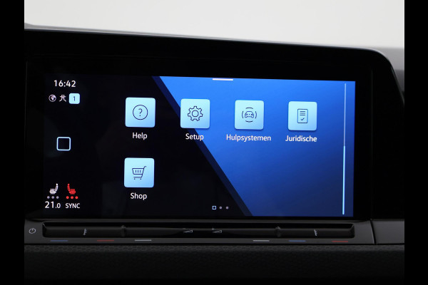 Volkswagen Golf 8 2.0 TSI GTI CLUBSPORT 300 PK MILLTEK | PANORAMA | HARMAN/KARDON | SFEERVERL. | CAMERA