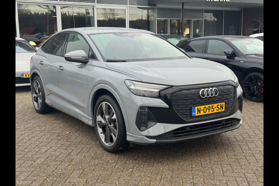 Audi Q4 Sportback e-tron 40 Launch edition Advanced 77 kWh / CarPlay / Matrix LED / Sportstoelen / Virtual Cockpit / Parkeerhulp V+A / Sonos Audio / Intr.voorverwarming / Stoelverwarming / DAB / Cruise Control