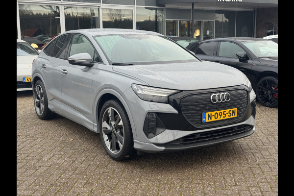Audi Q4 Sportback e-tron 40 Launch edition Advanced 77 kWh / CarPlay / Matrix LED / Sportstoelen / Virtual Cockpit / Parkeerhulp V+A / Sonos Audio / Intr.voorverwarming / Stoelverwarming / DAB / Cruise Control