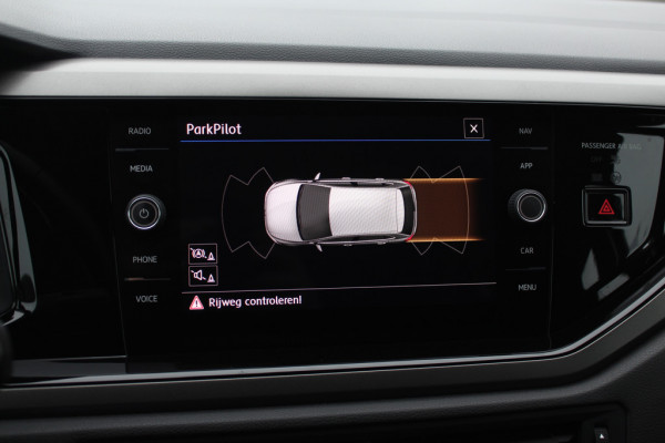 Volkswagen Polo 1.0 TSI Comfortline / CarPlay / Navigatie / Parkeerhulp V+A / DAB / ACC