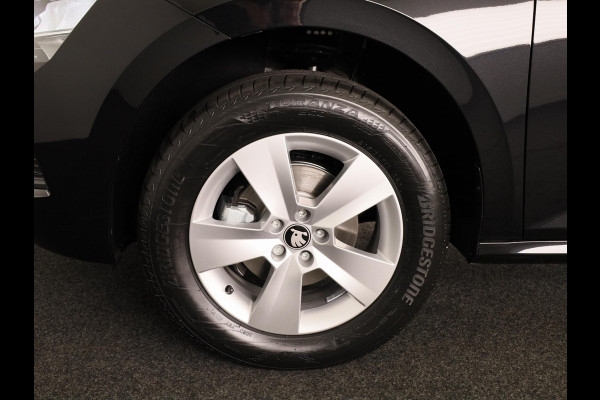 Škoda Kamiq Selection 1.0 TSI 115 pk 6 versn. Hand | Cruise Control | Apple Carplay | Android Auto | Climate Control