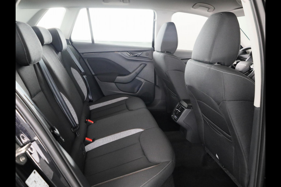 Škoda Kamiq Selection 1.0 TSI 115 pk 6 versn. Hand | Cruise Control | Apple Carplay | Android Auto | Climate Control