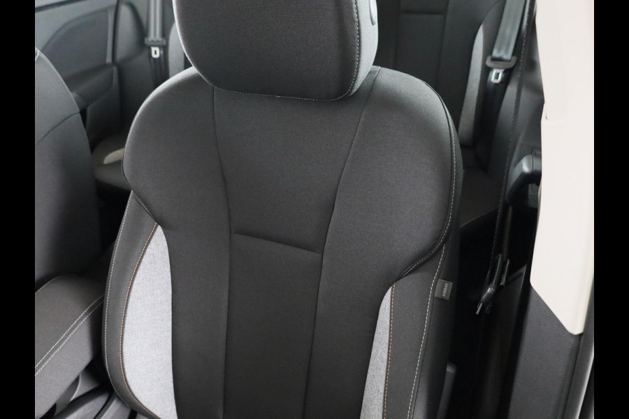 Škoda Kamiq Selection 1.0 TSI 115 pk 6 versn. Hand | Cruise Control | Apple Carplay | Android Auto | Climate Control