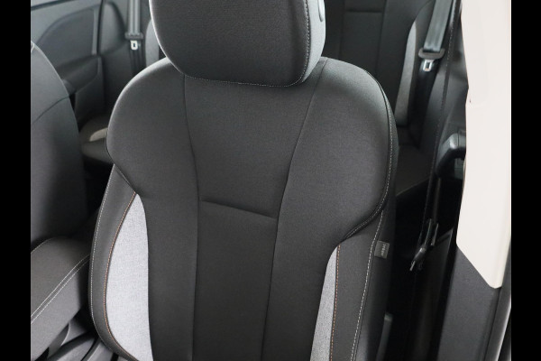 Škoda Kamiq Selection 1.0 TSI 115 pk 6 versn. Hand | Cruise Control | Apple Carplay | Android Auto | Climate Control