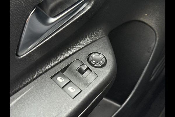 Opel Corsa 1.2 Edition 1e Eigenaar,Apple Carplay,Clima,Cruise,PDC,Dealer Onderhouden,N.A.P,APK tot 09-2026