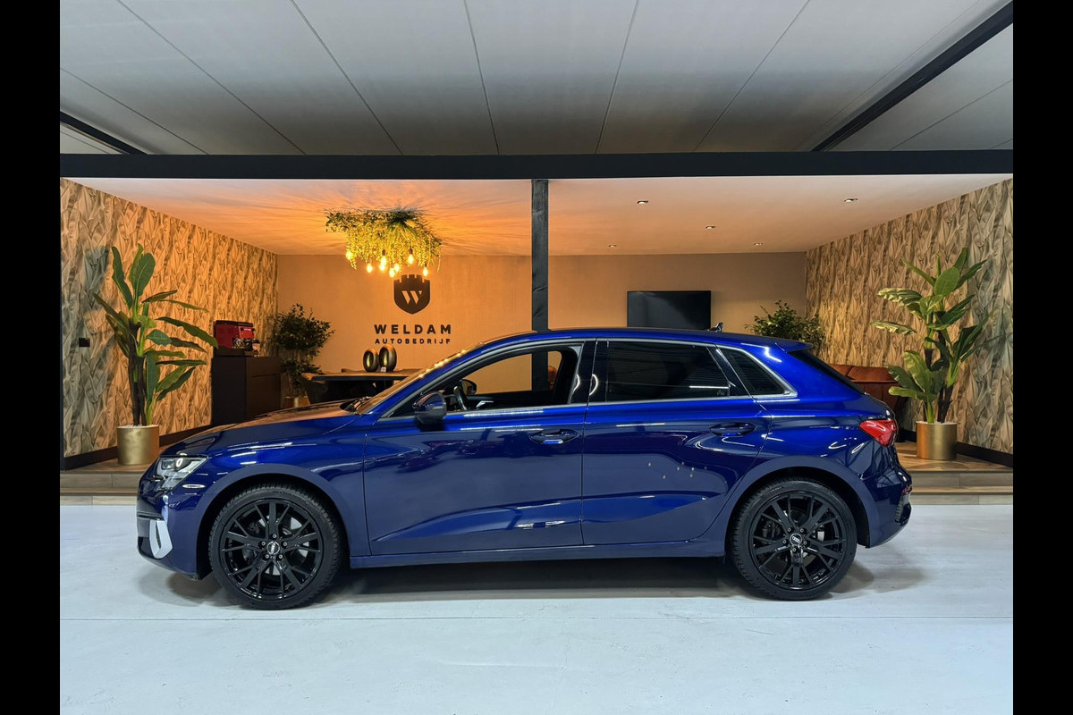 Audi A3 Sportback 35 TFSI S edition Garantie Carplay Camera StoelVW Elek Stoelen Elek Achterklep ACC Naiv Clima Led Dab Rijklaar