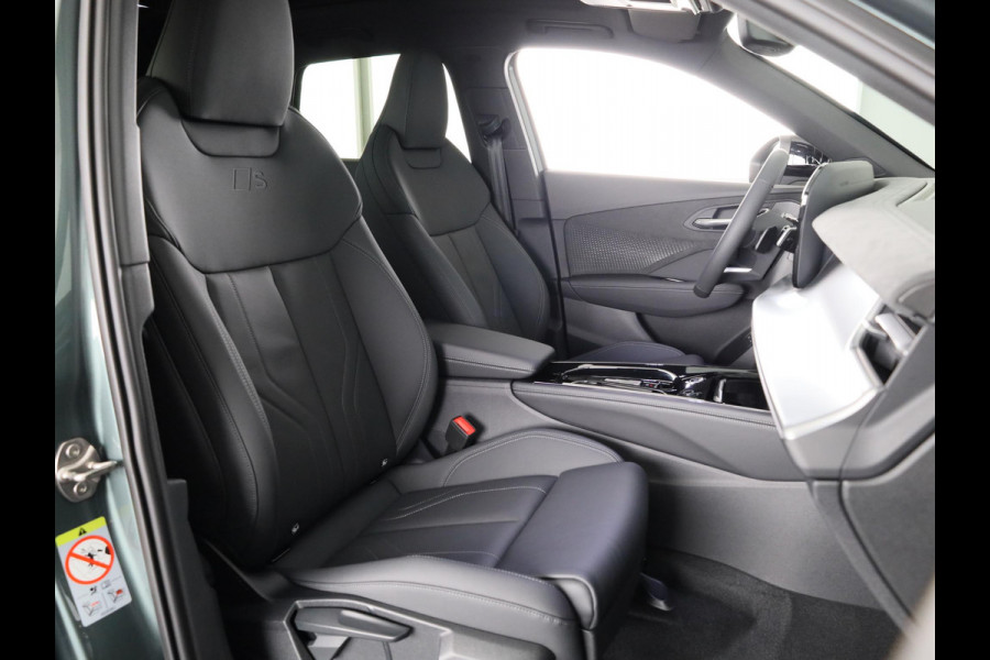 Audi Q3 S edition e-hybrid 200 kW / 272 PK | Techniekpakket plus | Ambiente lichtpakket pro | Privacy glas | Panoramadak| Dodehoek detectie | Leder |