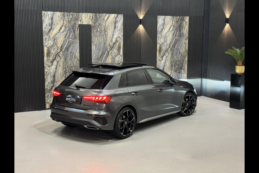 Audi A3 Sportback 35 TFSI Edition One 3x S-Line|PANO|AMBI LIGHTS|MATRIX|BOMVOL