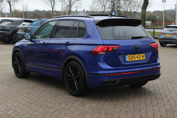 Volkswagen Tiguan 1.5 TSI R-Line Business+ / Trekhaak / Panoramadak / Camera / Leder / 20'' / CarPlay / Virtual Cockpit / Matrix LED / Stoel+Stuurverwarming / Dodehoek / DAB / ACC