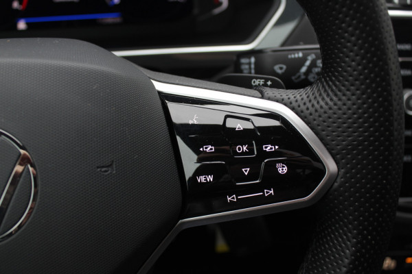 Volkswagen Tiguan 1.5 TSI R-Line Business+ / Trekhaak / Panoramadak / Camera / Leder / 20'' / CarPlay / Virtual Cockpit / Matrix LED / Stoel+Stuurverwarming / Dodehoek / DAB / ACC