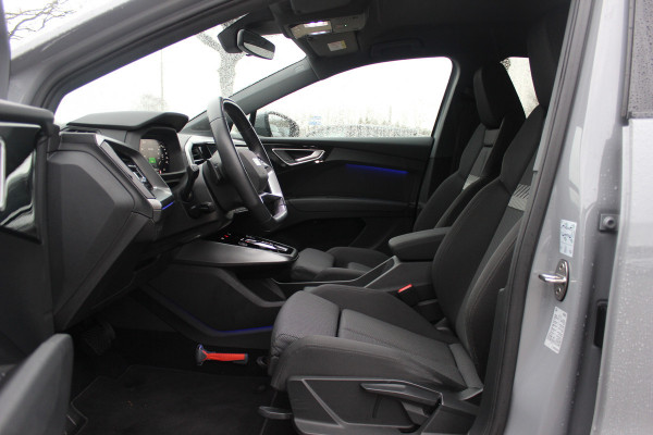 Audi Q4 Sportback e-tron 40 Launch edition Advanced 77 kWh / SOH 91,4% / CarPlay / Matrix LED / Sportstoelen / Virtual Cockpit / Parkeerhulp V+A / Sonos Audio / Intr.voorverwarming / Stoelverwarming / DAB / Cruise Control