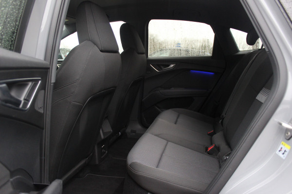 Audi Q4 Sportback e-tron 40 Launch edition Advanced 77 kWh / SOH 91,4% / CarPlay / Matrix LED / Sportstoelen / Virtual Cockpit / Parkeerhulp V+A / Sonos Audio / Intr.voorverwarming / Stoelverwarming / DAB / Cruise Control