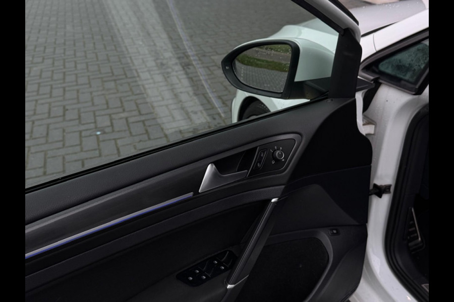 Volkswagen Golf 1.4 TSI PHEV GTE PANO NAVI CLIMATE PDC LED ACC SPORTVELGEN