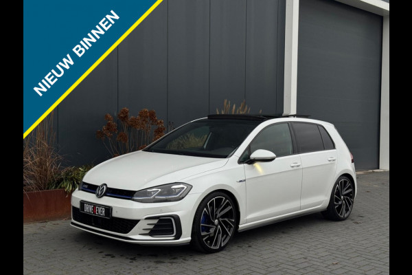 Volkswagen Golf 1.4 TSI PHEV GTE PANO NAVI CLIMATE PDC LED ACC SPORTVELGEN
