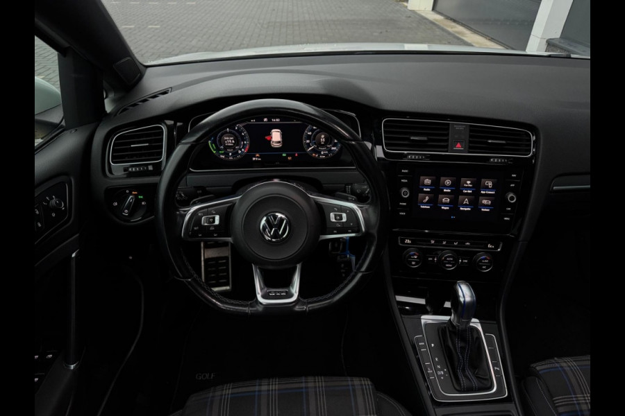 Volkswagen Golf 1.4 TSI PHEV GTE PANO NAVI CLIMATE PDC LED ACC SPORTVELGEN