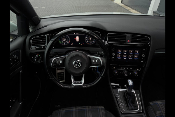 Volkswagen Golf 1.4 TSI PHEV GTE PANO NAVI CLIMATE PDC LED ACC SPORTVELGEN