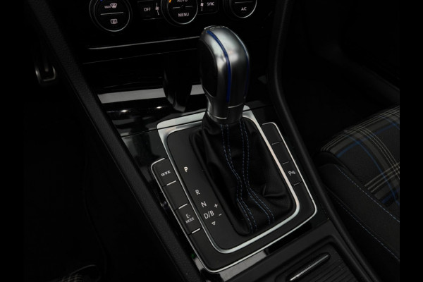 Volkswagen Golf 1.4 TSI PHEV GTE PANO NAVI CLIMATE PDC LED ACC SPORTVELGEN