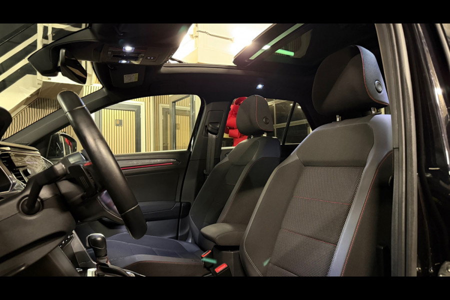 Volkswagen T-Roc 1.5 TSI Sport Business 3X R-Line PANO|VIRTUAL|DEALER ONDERHOUDEN|CARPLAY|CAMERA|SFEERVERLICHTING|NL AUTO|